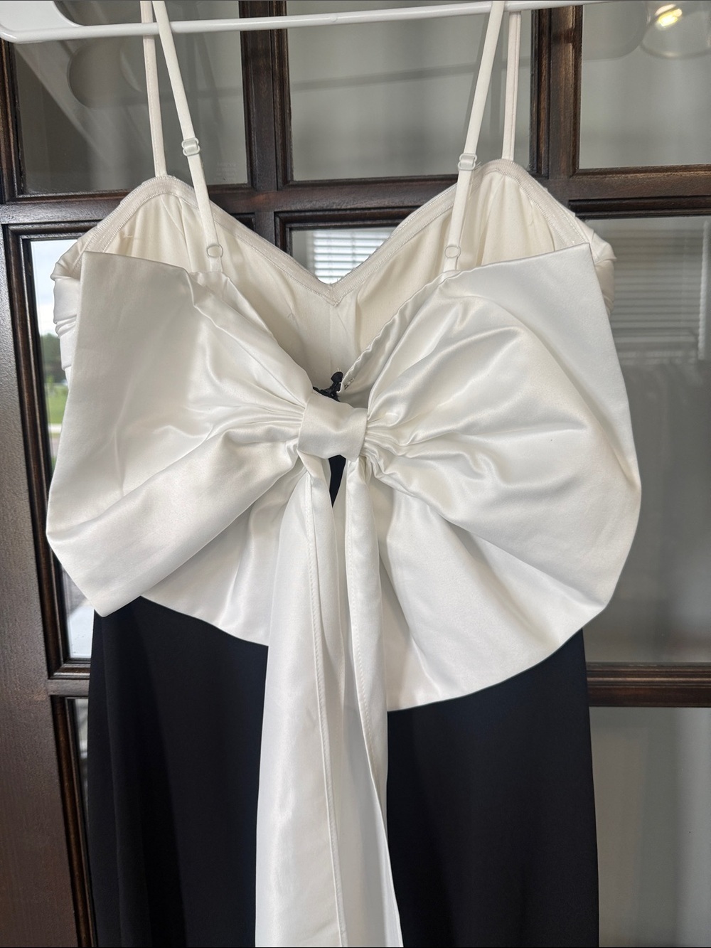Black and White Maxi Dress with large bow - Picture 5 of 9